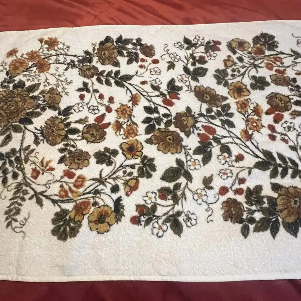 VTG 70s Cannon Royal Family Fringed Floral Towel Green Brown Orange Yellow 22x41